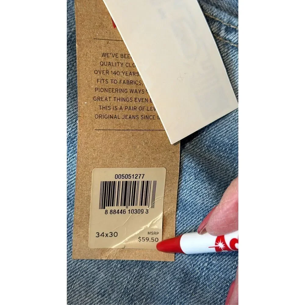 Levi’s 505 Men’s Regular Fit Straight Leg Jeans 34/30 NWT